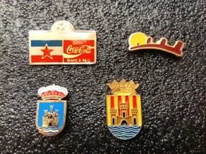 Lot 20 insigne românești și străine Mtv, Coca Cola, PSD - imagine 2