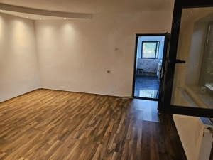 Casă de vânzare în Golești – locație excelentă lângă muzeu - imagine 3