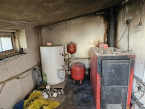 Casă de vânzare în Golești – locație excelentă lângă muzeu - imagine 12