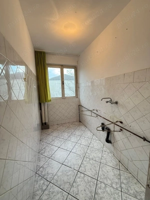 Apartament 2 camere etaj 4 din 4 acoperis tigla confort 2 Girocului langa Piata