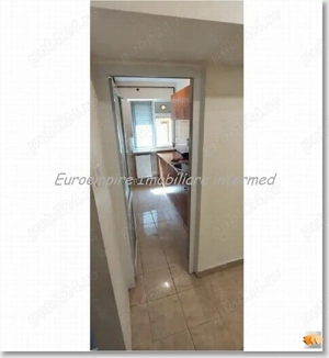 Apartament 3 camere de vanzare zona Groapa