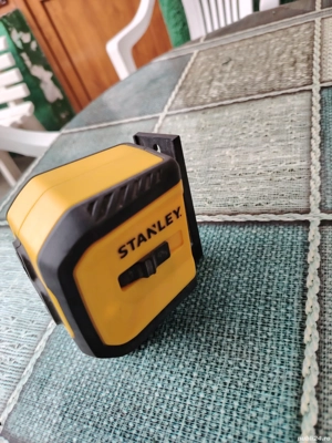 Vând laser Stanley 