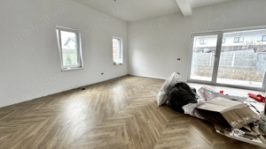 Duplex Individual pe Parter | 4 camere | La Asfalt | Toate utilitatile - imagine 16