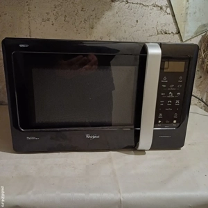 cuptor microunde Whirlpool  digital