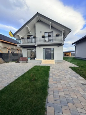  Casă de vânzare – Zărnești | 190.000 € NEGOCIABIL