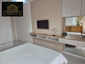 1 Mai - Parcului 20 | 3 Camere Decomandat | Terasa | Centrala - imagine 4