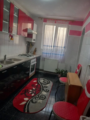 Apartament cu 3 camere decomandat, Tractorul - imagine 7