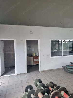 Afumati, showroom depozit 550 mp la DN2