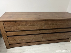 Vand comoda cu 4 sertare