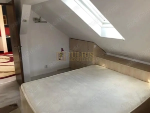 Piata verde, mansarda cu 2 camere, centrala proprie. - imagine 6