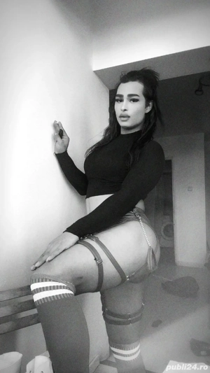 transexuala reala avtiva si an totalitate ma si deplasez 