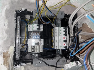 ELECTRICIAN DISPONIBIL 24h 7 Siguranta casei tale este prioritatea mea! - imagine 5