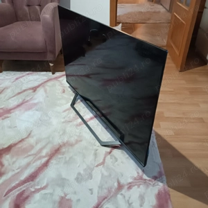 Televizor Hisense defect ecran - imagine 3