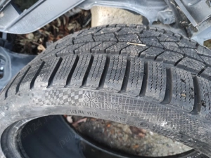 Vând doua anvelope 245/35 R 20 WXL continental winter contact TS 860 S dot 3923  - imagine 4