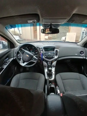 Vând chevrolet cruze 16 benzină +gaz - imagine 2