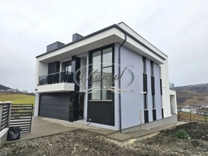 Proprietate moderna cu design exterior deosebit in Popesti