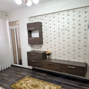 Garsoniera zona 1 Mai