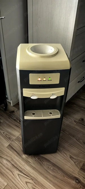 Dozator apa cu spațiu depozitare 