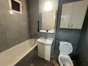 Etaj intermediar. Bloc izolat. Bucatarie inchisa  - imagine 13