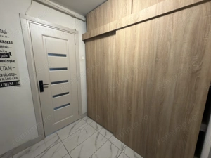 Etaj intermediar. Bloc izolat. Bucatarie inchisa  - imagine 4