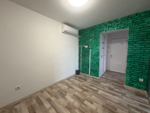 Etaj intermediar. Bloc izolat. Bucatarie inchisa  - imagine 6