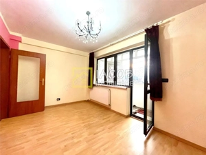 Apartament 3 camere decomandate, etaj 1, str. Narciselor 15, Bacau - imagine 6