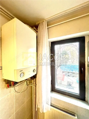 Apartament 3 camere decomandate, etaj 1, str. Narciselor 15, Bacau - imagine 4