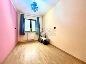 Apartament 3 camere decomandate, etaj 1, str. Narciselor 15, Bacau - imagine 12