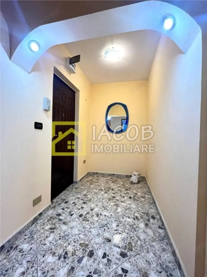 Apartament 3 camere decomandate, etaj 1, str. Narciselor 15, Bacau - imagine 20