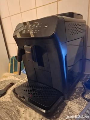 Vând espressor Philips nou