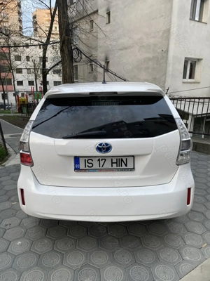 Dezmembrez Prius Plus 2014 - imagine 3