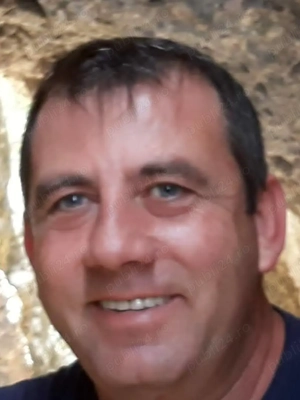 Sunt singur si as vrea sa schimb asta 