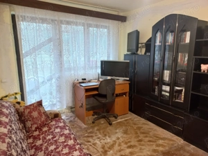 Vand apartament 2 camere Gaesti - imagine 4