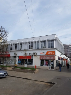 Vand spatiu comercial Piața Străduinței 