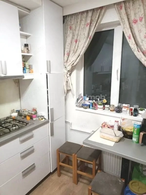 Vanzare 3 camere decomandat - 2 gr sanitare - Drumul Taberei - Metrou Raul Doamnei - 119500E - imagine 8