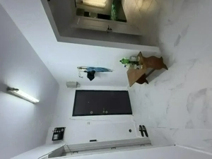 Apartament 3 Camere Decomandat  Boxa Garaj Gradina Centrala Proprie Zona Centrala