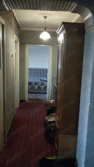 Particular vand apartament decomandat 2 camere, Gavana 3, etaj 2 din 4 - imagine 4