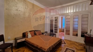 Casă cu 3 camere de vânzare în zona Centrală - imagine 7