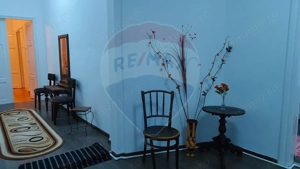 Casă cu 3 camere de vânzare în zona Centrală - imagine 12