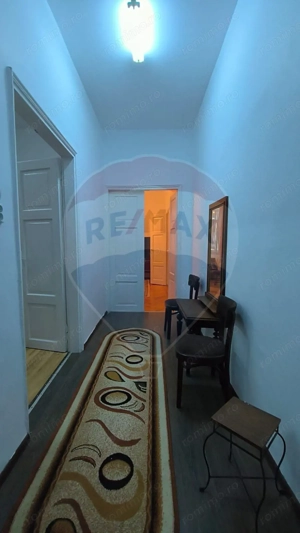 Casă cu 3 camere de vânzare în zona Centrală - imagine 9