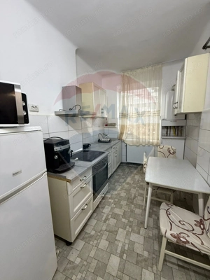 Apartament cu 3 camere de închiriat în zona Ultracentral