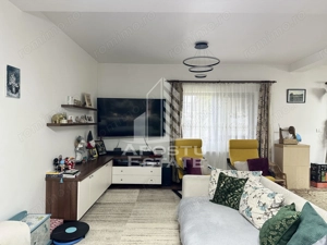 Casa individualade vanzare cu 4 camere, teren 816 mp, Dumbravita