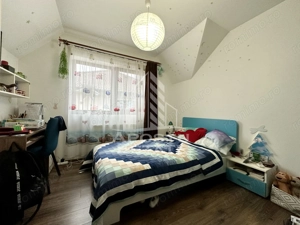 Casa individualade vanzare cu 4 camere, teren 816 mp, Dumbravita - imagine 8