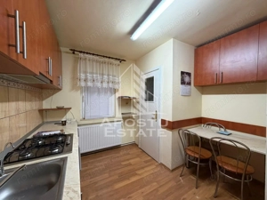 Apartament cu 3 camere, 2 bai, decomandat, centrala proprie, Girocului - imagine 3