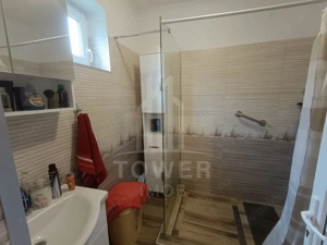 Casă de vânzare în satul Roșia cu vedere panoramică spre Munții Făgăras - imagine 8