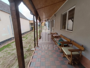 Casă de vânzare în satul Roșia cu vedere panoramică spre Munții Făgăras - imagine 17