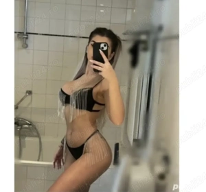 Bună numele meu este Criss 