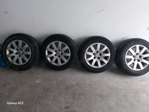 Vand jante aliaj VW Passat echipate cu anvelope de vara