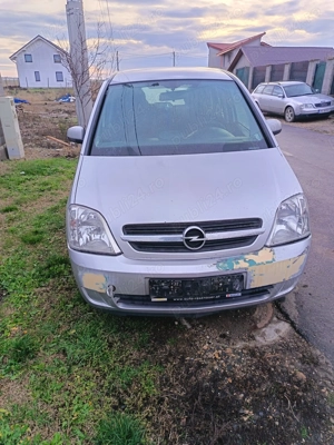 Dezmembrez opel meriva