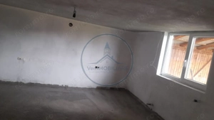 Casa 200 mp, 2200mp teren , 20 km de  - imagine 9